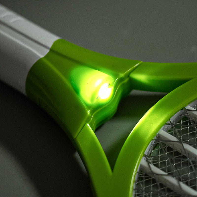 FF-108 Flashlight inscortha faoi stiúir Ceallraí Luaidhe-aigéad 250mAh le Breiseán Leictreach Mosquito Swatter FF-108 Flashlight inscortha faoi stiúir Ceallraí Luaidhe-aigéad 250mAh le Breiseán Leictreach Mosquito Swatter
